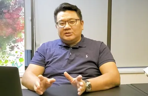 蓝营御用律师醉后砸餐厅!友劝架被推倒韧带断 他挨告伤害这下惨了