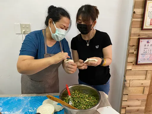 新住民分享家鄉飲食　道地韭菜盒子秘方讓嘉義鄉親驚嘆