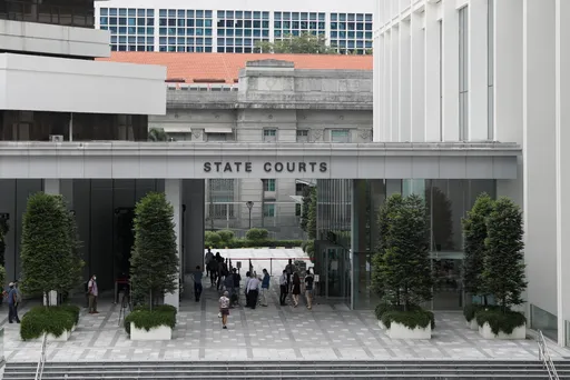 紙糊的友情?被老友誣賴偷手機 星國男掏出小刀捅人濺血