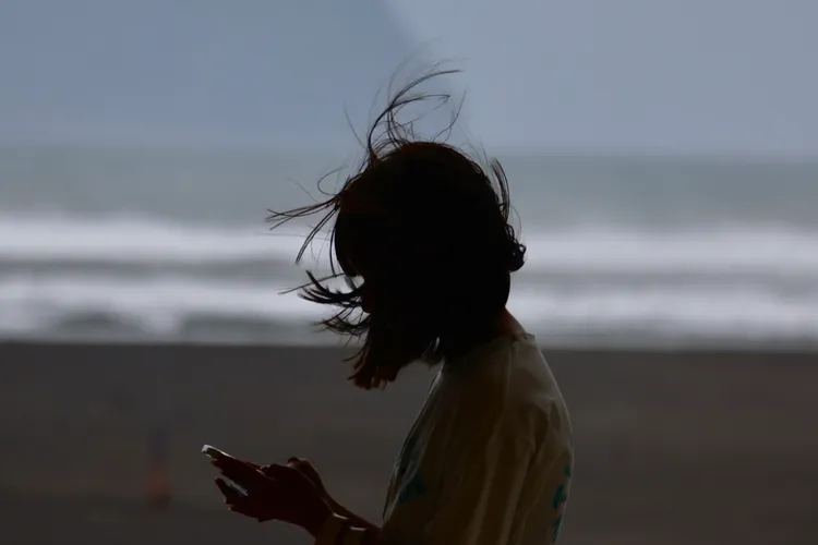 卡努海邊掀浪。林林攝