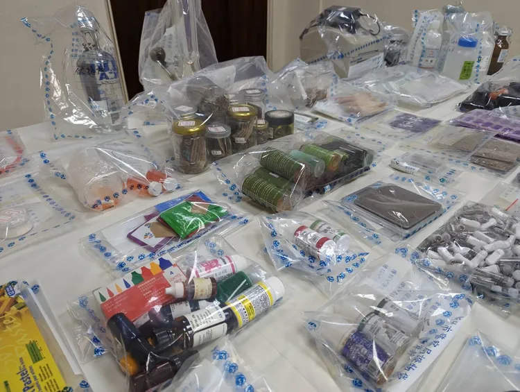 專案小組查扣大批電子煙油、毒品咖啡包、大麻等毒品。彰檢提供