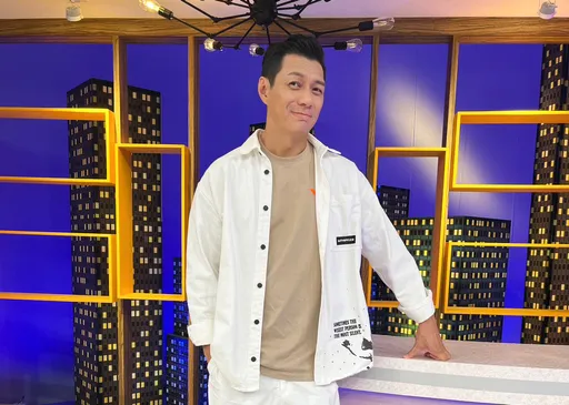 聶雲結婚20周年為妻獻唱 哽咽嘆「婚姻很不容易」