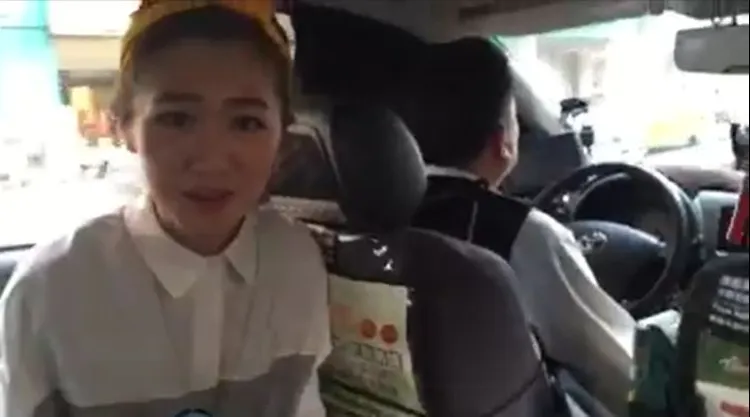 Lulu曾在爸爸車上唱歌。翻攝Lulu臉書