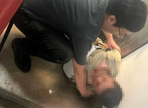 胖男持刀搶三重銀樓!1把抓得手15萬金飾 蒙面搶匪板橋落網