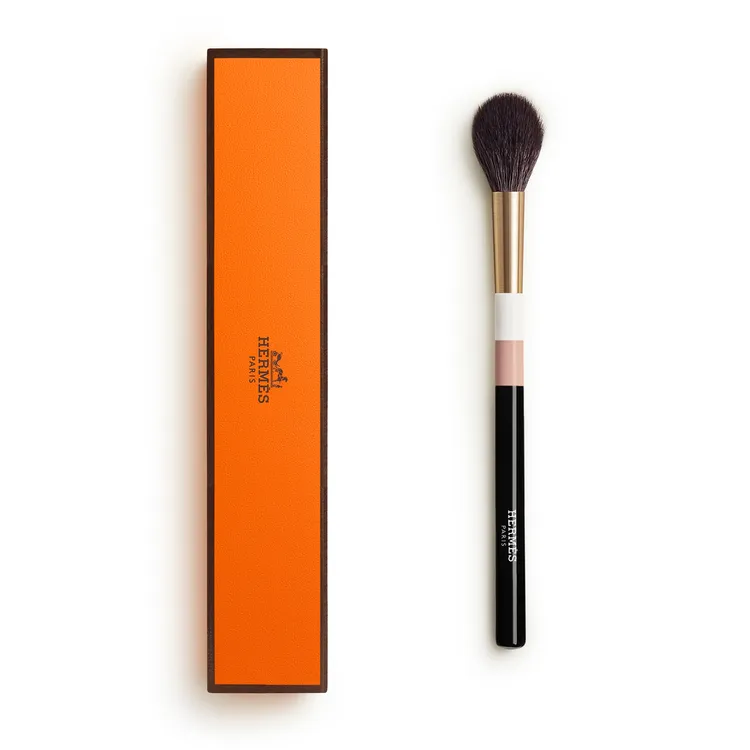 愛馬仕Le précis蜜粉刷，3550元。品牌提供