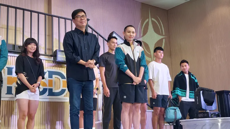 陳其邁說，小戴除了比賽屢創佳績，也幫高雄代言觀光、反毒。凃建豐攝