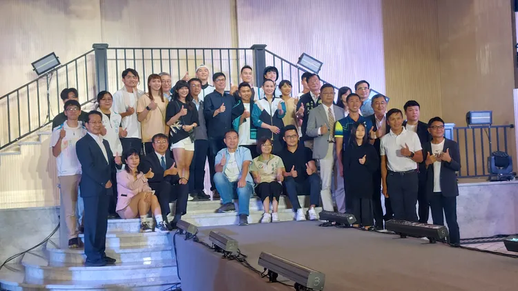 高市府與球后戴資穎自創品牌TTY共同聯名商品今天記者會發表。凃建豐攝