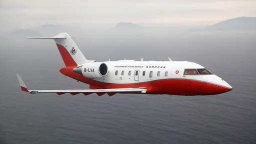 邊飛邊嘿咻？男女機師空訓「駕駛座驚現保險套」　團隊：沒影響飛安