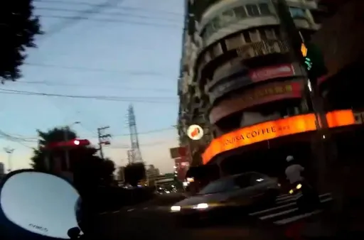 酒駕騎士闖紅燈、逆向狂竄3.5公里 蘆洲警將祭出10張罰單