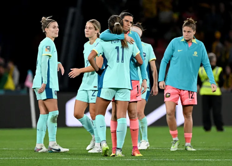 澳洲雖吞敗，但已是隊史首度在世足踢進4強。路透社