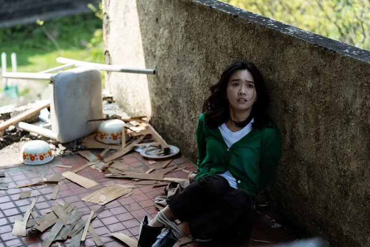 嚴正嵐劇中因追查案件，有多場遭綁架戲碼。風起娛樂提供