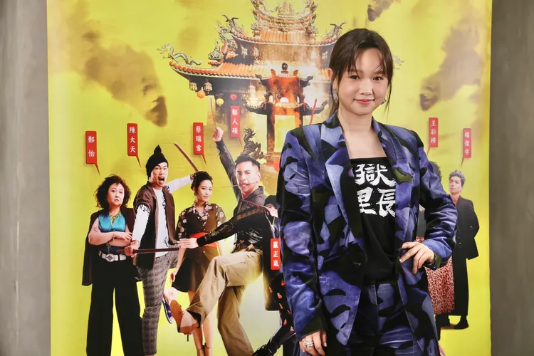 嚴正嵐筋骨靈活。林林攝