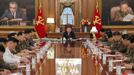 金正恩解除軍方最高將領職務 要求加強戰爭準備
