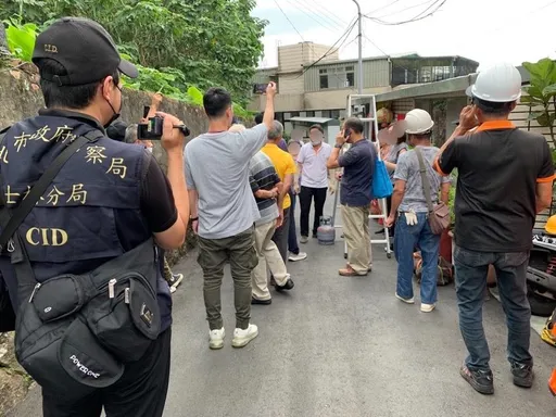 北市府強制拆除監院列管專案違建 遭遇抗爭改自拆
