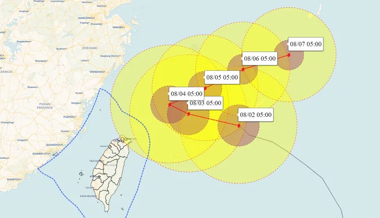 天氣風險公司總經理彭啟明說，今、明兩日將是颱風最接近我們的時段。翻攝臉書「氣象達人彭啟明」