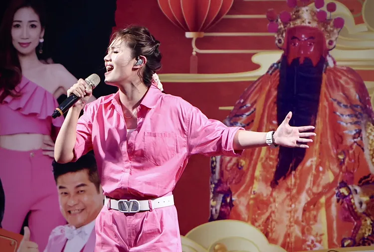 朱海君一身芭比裝。林林攝