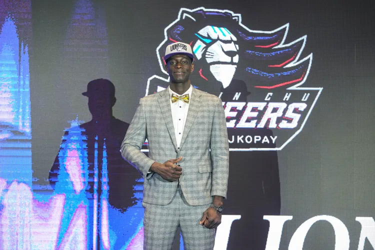 阿拉薩變成空氣。PLG