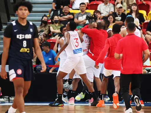 瓊斯盃|賀丹關鍵罰球沒進 中華白慘遭阿聯絕殺3分球!吞下首敗