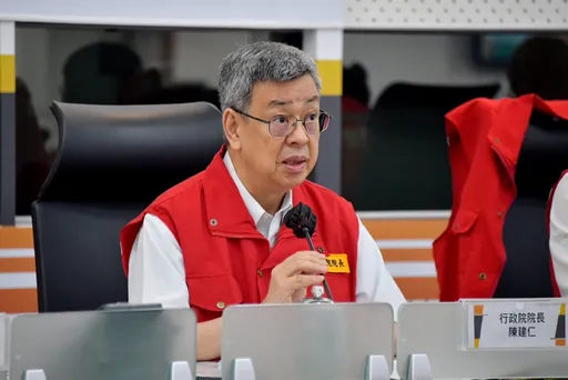 卡努颱風來襲!陳建仁坐鎮災害應變中心 籲民眾減少外出