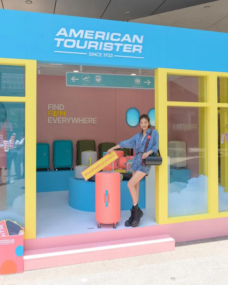 許路兒展演American Tourister創新的ROLLIO圈圈箱。翻攝許路兒IG