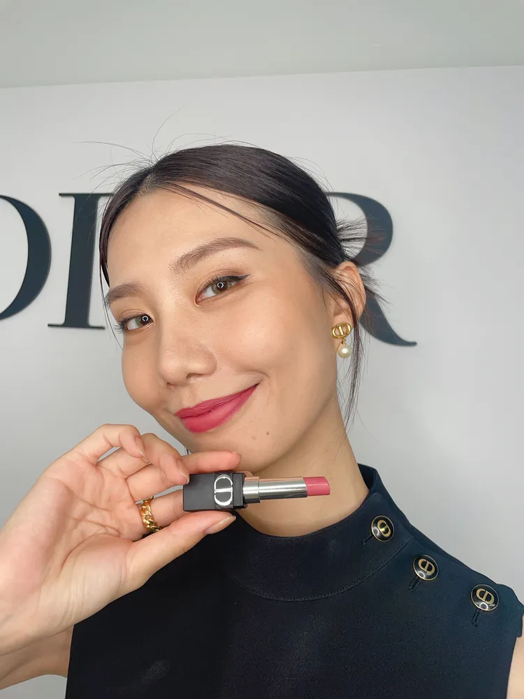 Model示範#625煙燻玫瑰。張家玲攝