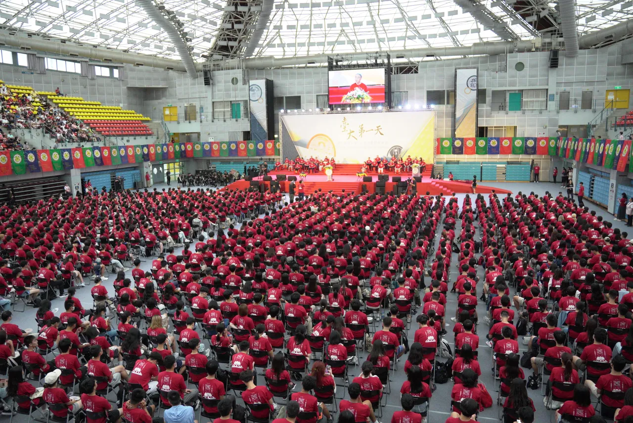 台大112級學士班的錄取新生共有4490人,碩博士錄取新生共有5724人。台大提供