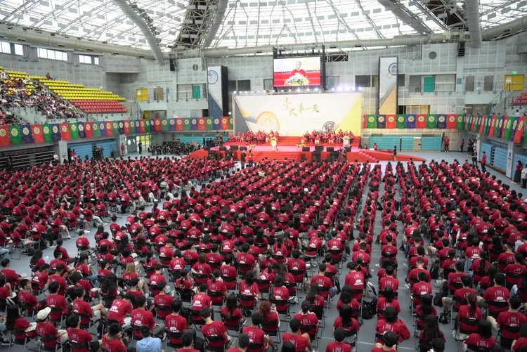 台大112級學士班的錄取新生共有4490人，碩博士錄取新生共有5724人。台大提供