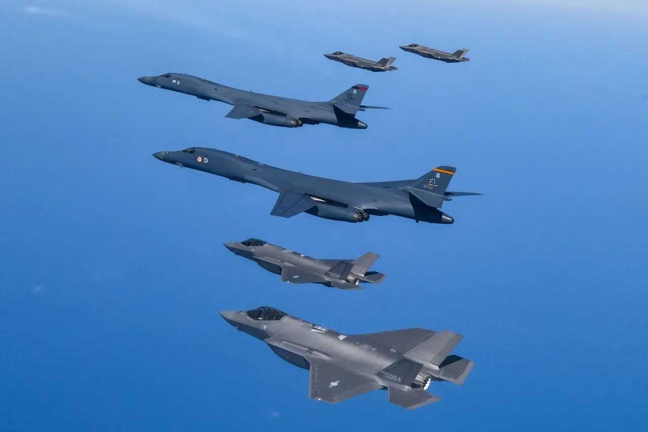 南韓F-35A戰鬥機與美軍B-1B戰略轟炸機執行訓練任務。 路透社