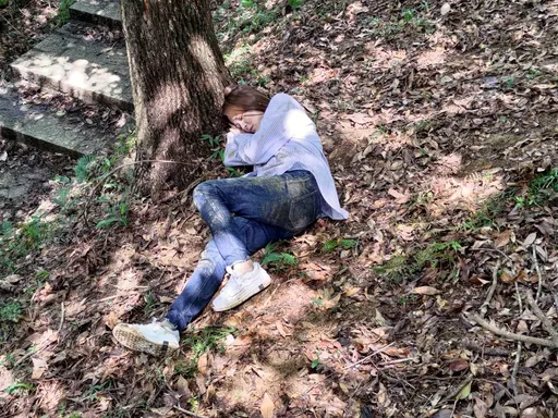 《市井豪門》女星跌落山谷　昆蟲近身嚇歪