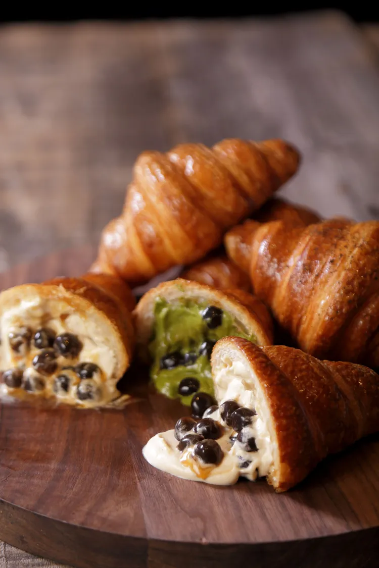 珍奶爆漿可頌。晶華提供