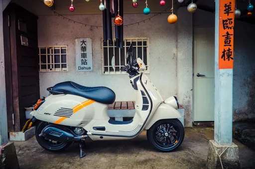壹蘋試駕|Vespa GTV 300用老文化說新故事 古典與潮流碰撞的美妙火花