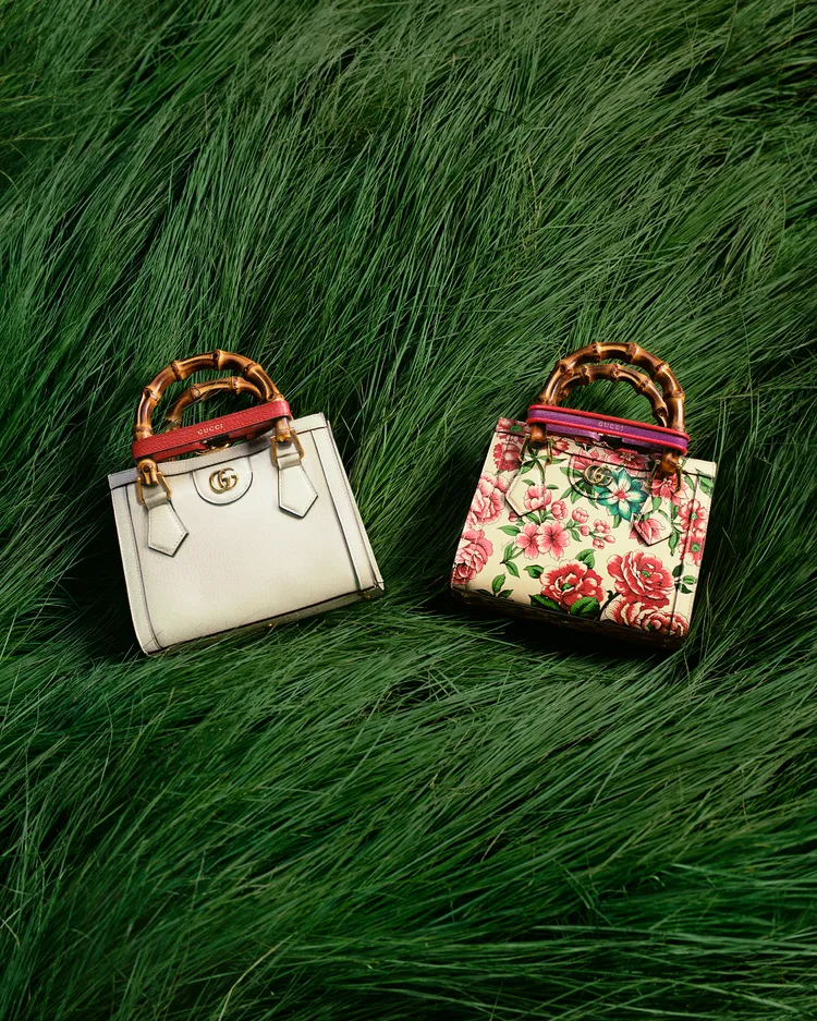 七夕情人節系列Diana竹節迷你托特包，13萬8700元。品牌提供