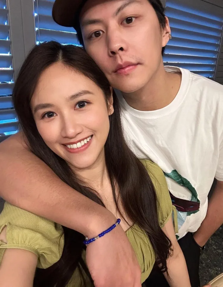 吳姍儒（左）和老公王先生結婚1年半。翻攝自吳姍儒IG