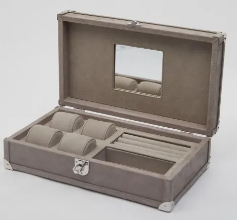 硬身腕錶盒，10萬9800元。品牌提供