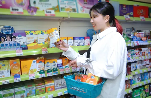 全民每日使用3C破10小時！到屈臣氏買這款葉黃素享特價