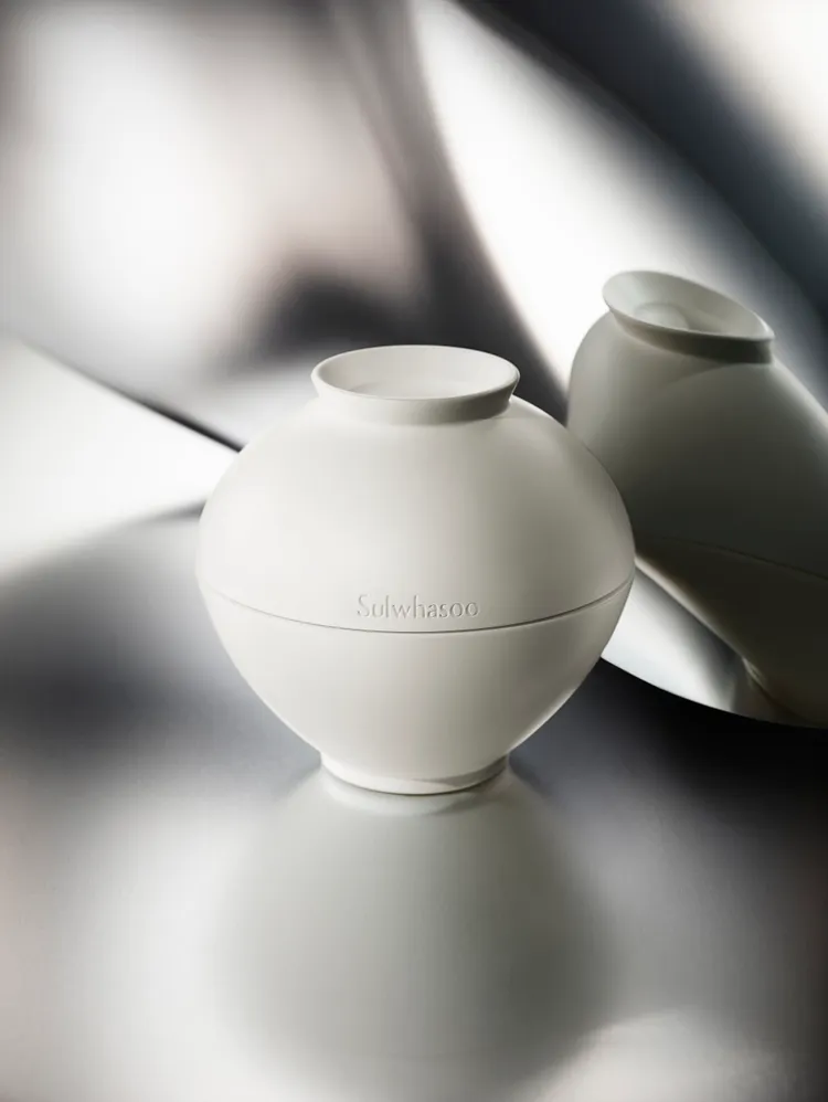 雪花秀極致臻秀眼霜，20ml／7800元。品牌提供