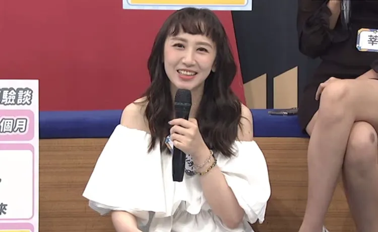 蔡允潔用擦過狗屎的溼紙巾擦女兒的嘴，原地大崩潰。中天綜合台提供