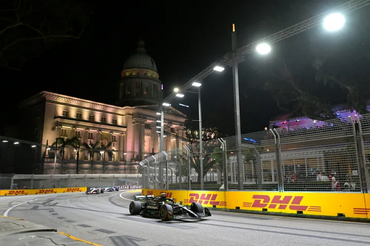 賓士車隊韓密爾頓參加練習賽。路透社