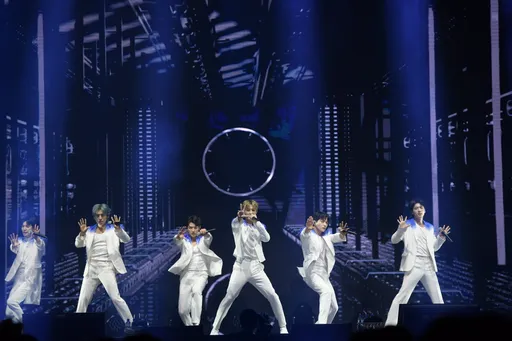 INFINITE隔5年寶島合體飆舞 大嗑35籠小籠包嗨到衝下台