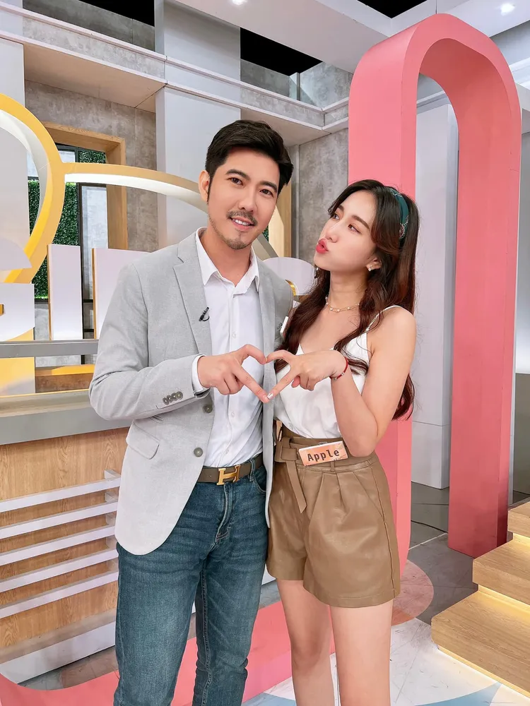 Apple（黃暐婷）和帥哥牙醫男友趙國翔穩交多年。翻攝黃暐婷臉書