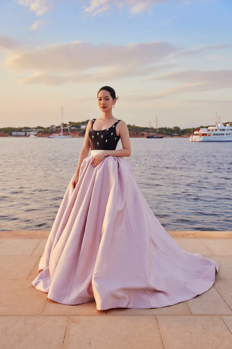 喬喬悔恨英文沒學好。華研國際提供