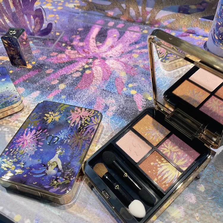 星鑽四色眼影盤#501，2800元。張家玲攝