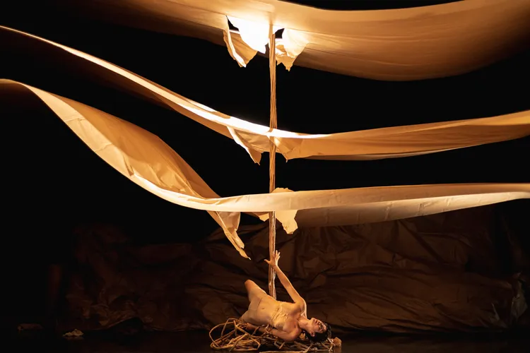 馬戲家英巴爾·本·海姆 （Inbal Ben Haim）帶來《Pli》。文化局提供