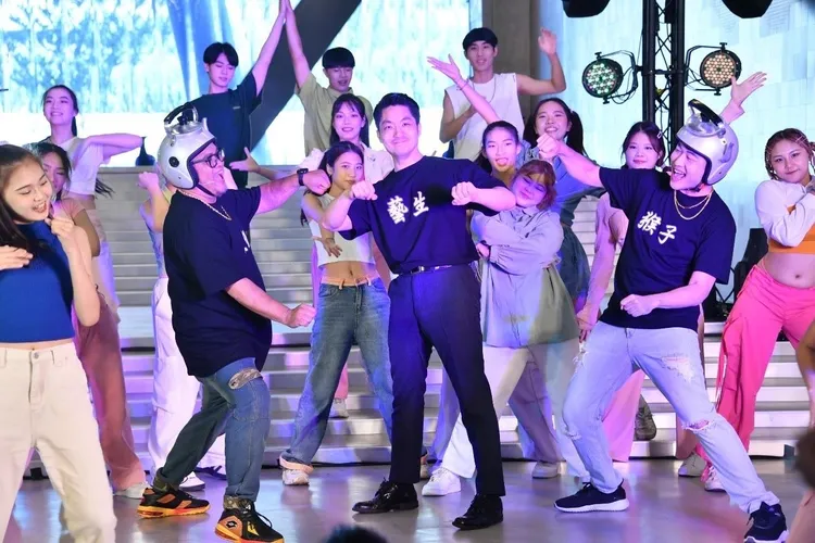 蔣萬安笑稱今天上台自由發揮。文化局提供