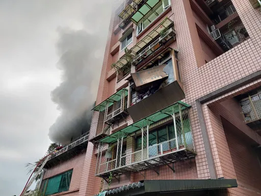 新北土城社區傍晚竄火舌 3樓老婦人逃生不及葬身火窟