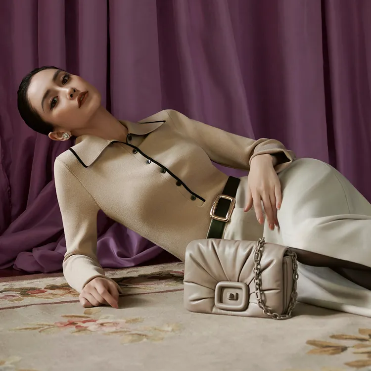 秋季包款採用單色調呈現。品牌提供