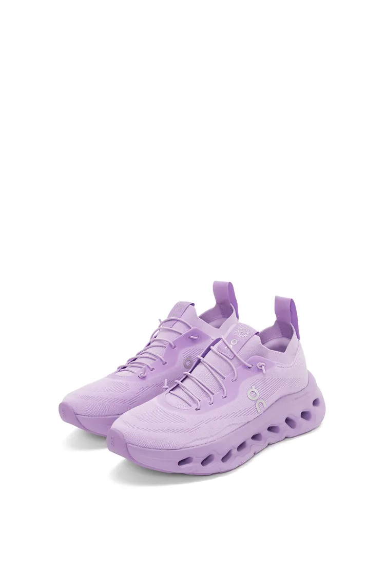 ON薰衣草紫跑鞋，1萬6000元。品牌提供