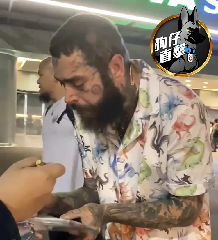 美國饒舌巨星馬龍Post Malone專機抵台後，寵粉簽名零距離。讀者提供