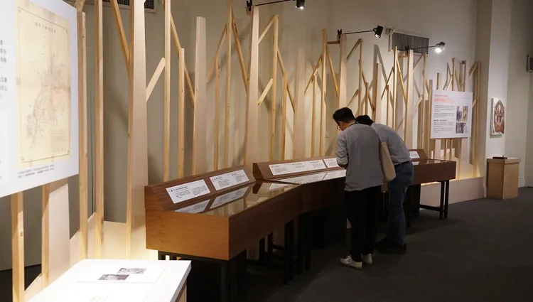 精選的帳冊、交易簿等文物，首次於特展公開。高史博提供