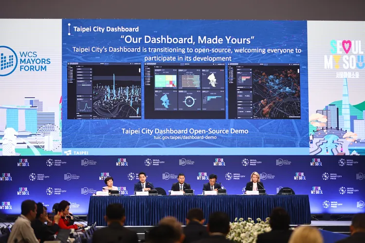 蔣萬安赴首爾出席世界高峰會市長論壇發表演說。北市府提供